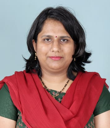 Dr. Sally Supekar: Ragarini, who samples two suspects in the district | corona virus -देशसेवा करायला हातात बंदूकच लागते असे नाही : डॉ. सायली सुपेकर Dr. Sally Supekar: Ragarini, who samples two suspects in the district | corona virus -देशसेवा करायला हातात बंदूकच लागते असे नाही : डॉ. सायली सुपेकर