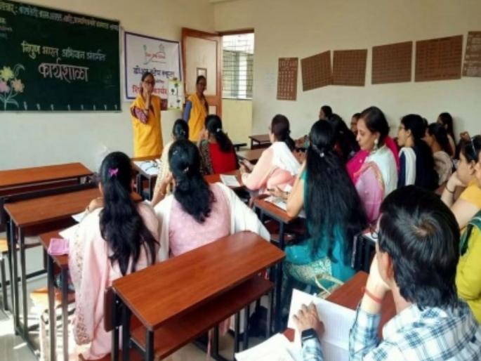 the road map for teacher recruitment is wrong, there are no jobs even after a year | शिक्षक भरतीचा रोडमॅप चुकला, वर्ष लोटले तरी नोकऱ्या नाही the road map for teacher recruitment is wrong, there are no jobs even after a year | शिक्षक भरतीचा रोडमॅप चुकला, वर्ष लोटले तरी नोकऱ्या नाही