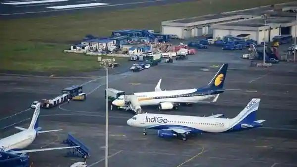 Open the way for foreign nationals to come to India after the Corona crisis | कोरोना संकटानंतर विदेशी नागरिकांचा भारतात येण्याचा मार्ग मोकळा