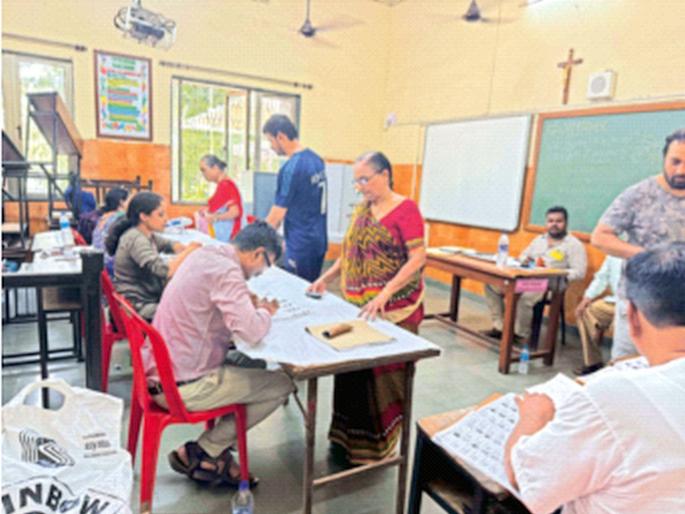 Who benefits from increased voting percentage in thane | वाढीव टक्का कुणाला लाभदायी? विजयाची माळ कोणाच्या गळ्यात?; महायुती, आघाडीची धाकधूक वाढली Who benefits from increased voting percentage in thane | वाढीव टक्का कुणाला लाभदायी? विजयाची माळ कोणाच्या गळ्यात?; महायुती, आघाडीची धाकधूक वाढली