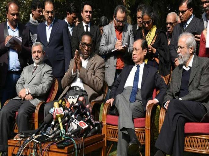 Supreme Court judges addresses press conference | "आम्ही आमचा आत्मा विकला असं उद्या कोणी म्हणू नये, न्यायव्यवस्था टिकली तरच लोकशाही टिकणार" Supreme Court judges addresses press conference | "आम्ही आमचा आत्मा विकला असं उद्या कोणी म्हणू नये, न्यायव्यवस्था टिकली तरच लोकशाही टिकणार"