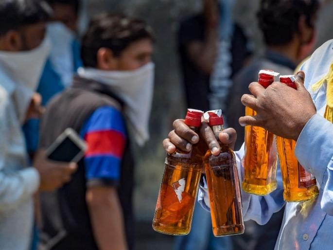 CoronaVirus News States should consider home delivery of liquor during lockdown says Supreme Court | CoronaVirus News: महसूल मिळवण्यासाठी सर्व राज्यांना सर्वोच्च न्यायालयानं दिली आयडिया CoronaVirus News States should consider home delivery of liquor during lockdown says Supreme Court | CoronaVirus News: महसूल मिळवण्यासाठी सर्व राज्यांना सर्वोच्च न्यायालयानं दिली आयडिया