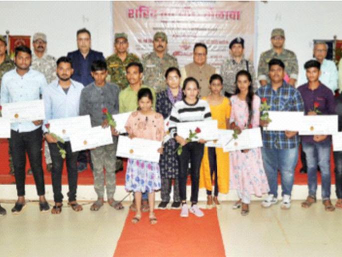 Support of Jawaharlal Darda Foundation to the sons and daughters of martyrs in Gadchiroli | गडचिरोलीतील शहिदांच्या मुला-मुलींना जवाहरलाल दर्डा फाउंडेशनचा आधार Support of Jawaharlal Darda Foundation to the sons and daughters of martyrs in Gadchiroli | गडचिरोलीतील शहिदांच्या मुला-मुलींना जवाहरलाल दर्डा फाउंडेशनचा आधार