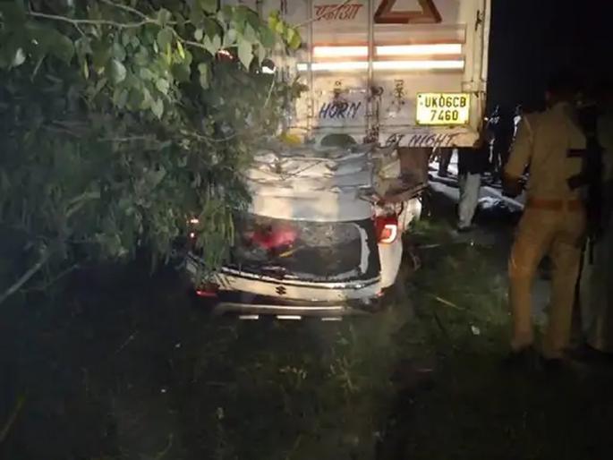 One Family 5 Person Died due to Accident Mother, Wife And 2 Children Were Going Home From Lucknow To Celebrate Diwali | दिवाळीला घरी निघालेल्या कुटुंबावर काळाचा घाला; एकाच घरातील ५ जणांचा मृत्यू One Family 5 Person Died due to Accident Mother, Wife And 2 Children Were Going Home From Lucknow To Celebrate Diwali | दिवाळीला घरी निघालेल्या कुटुंबावर काळाचा घाला; एकाच घरातील ५ जणांचा मृत्यू