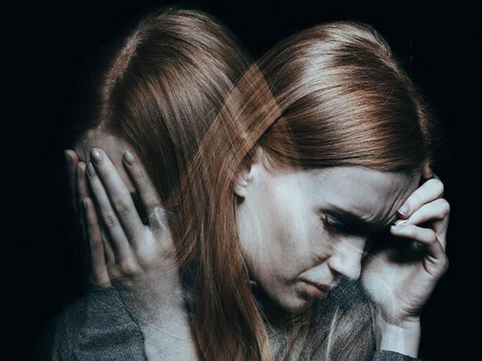 World Schizophrenia Day : these are the 7 symptoms associated with schizophrenia | सिजोफ्रेनियाशी संबंधित 'या' ७ लक्षणांकडे दुर्लक्ष करणं पडू शकतं महागात!