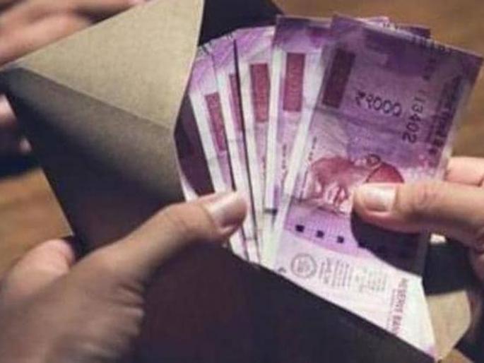 Take exams, get results, then why not give scholarships? | परीक्षा घेता, निकाल लावता, मग शिष्यवृत्ती का देत नाही? Take exams, get results, then why not give scholarships? | परीक्षा घेता, निकाल लावता, मग शिष्यवृत्ती का देत नाही?