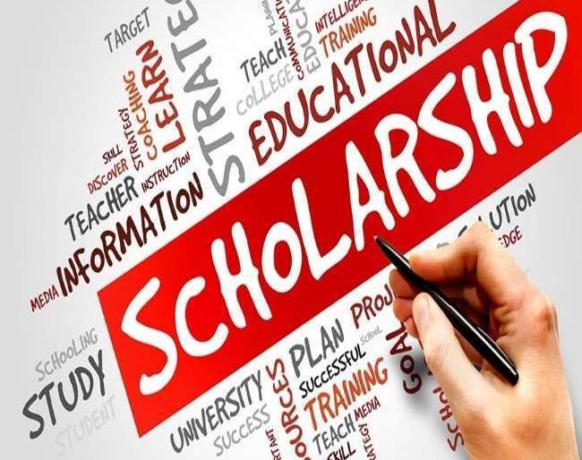Scholarship applications of half a million students in the state are rejected by colleges! | राज्यातील सव्वा लाख विद्यार्थ्यांच्या शिष्यवृत्ती अर्जांना महाविद्यालयांचा खो! Scholarship applications of half a million students in the state are rejected by colleges! | राज्यातील सव्वा लाख विद्यार्थ्यांच्या शिष्यवृत्ती अर्जांना महाविद्यालयांचा खो!