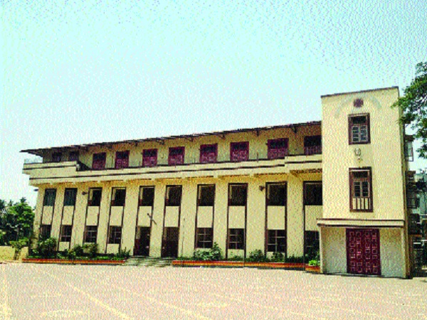 101 schools in the state laundered grants without approval !, Central government's verification campaign | राज्यातील १०१ शाळांनी मान्यतेविनाच लाटले अनुदान!, केंद्र सरकारची पडताळणी मोहीम 101 schools in the state laundered grants without approval !, Central government's verification campaign | राज्यातील १०१ शाळांनी मान्यतेविनाच लाटले अनुदान!, केंद्र सरकारची पडताळणी मोहीम