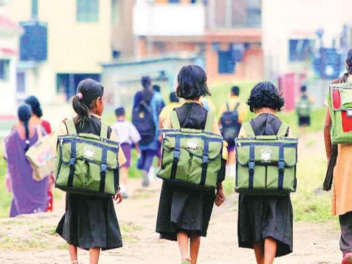 Consolation to parents of pre-primary to 12th grade students; no fees increasing and collection compusary | पूर्वप्राथमिक ते १२ वीपर्यंतच्या विद्यार्थ्यांच्या पालकांना दिलासा; फी वाढ आणि जमा करण्याबाबत महत्वपूर्ण निर्णय Consolation to parents of pre-primary to 12th grade students; no fees increasing and collection compusary | पूर्वप्राथमिक ते १२ वीपर्यंतच्या विद्यार्थ्यांच्या पालकांना दिलासा; फी वाढ आणि जमा करण्याबाबत महत्वपूर्ण निर्णय