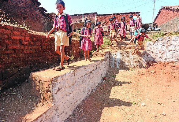 Do not repeat this year; Execution of school admission: Will the Deputy Director of Education be awakened after the agitation? Mission Admissions | यंदा पुनरावृत्ती नको; कार्यवाही हवी शाळा प्रवेश : शिक्षण उपसंचालक कार्यालय आंदोलनानंतरच जागे होणार का ? मिशन अॅडमिशन Do not repeat this year; Execution of school admission: Will the Deputy Director of Education be awakened after the agitation? Mission Admissions | यंदा पुनरावृत्ती नको; कार्यवाही हवी शाळा प्रवेश : शिक्षण उपसंचालक कार्यालय आंदोलनानंतरच जागे होणार का ? मिशन अॅडमिशन