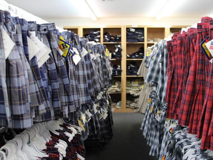 Crores of tax evade from the sale of college and college costumes in Nagpur | नागपुरात शाळा, कॉलेज पोशाखाच्या विक्रीतून कोट्यवधींची करचोरी