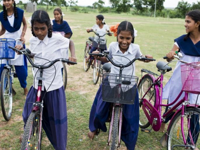 Good news for students in the state You will now get Rs. 5,000 for buying a bicycle | राज्यातील विद्यार्थिनींसाठी खुशखबर! सायकल खरेदीसाठी आता ५ हजार रूपये मिळणार Good news for students in the state You will now get Rs. 5,000 for buying a bicycle | राज्यातील विद्यार्थिनींसाठी खुशखबर! सायकल खरेदीसाठी आता ५ हजार रूपये मिळणार