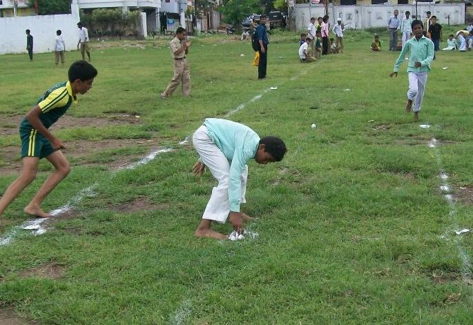 Surprise! 304 schools in Nagpur do not have own ground | आश्चर्य! नागपुरातील ३०४ शाळांकडे नाही स्वत:ची मैदाने