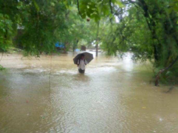 We go to school! The students of the Education Department were injured | स्कूल चले हम! शिक्षण विभागाच्या दिरंगाईचा विद्यार्थ्यांना फटका We go to school! The students of the Education Department were injured | स्कूल चले हम! शिक्षण विभागाच्या दिरंगाईचा विद्यार्थ्यांना फटका