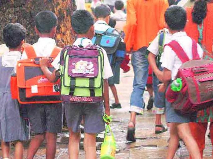 Due to the tab's waiting, Duffer's burden remains, Supply contract for the contractor | टॅबच्या प्रतीक्षेमुळे दप्तराचे ओझे कायम, पुरवठ्यासाठी मिळेना ठेकेदार Due to the tab's waiting, Duffer's burden remains, Supply contract for the contractor | टॅबच्या प्रतीक्षेमुळे दप्तराचे ओझे कायम, पुरवठ्यासाठी मिळेना ठेकेदार