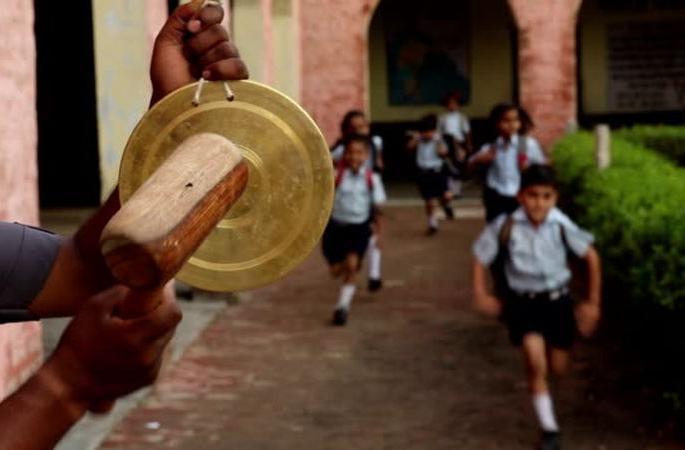 School will be open in Corona-free village Kapashi | काेराेनामुक्त गाव कापशीत साेमवारपासून भरणार शाळा!