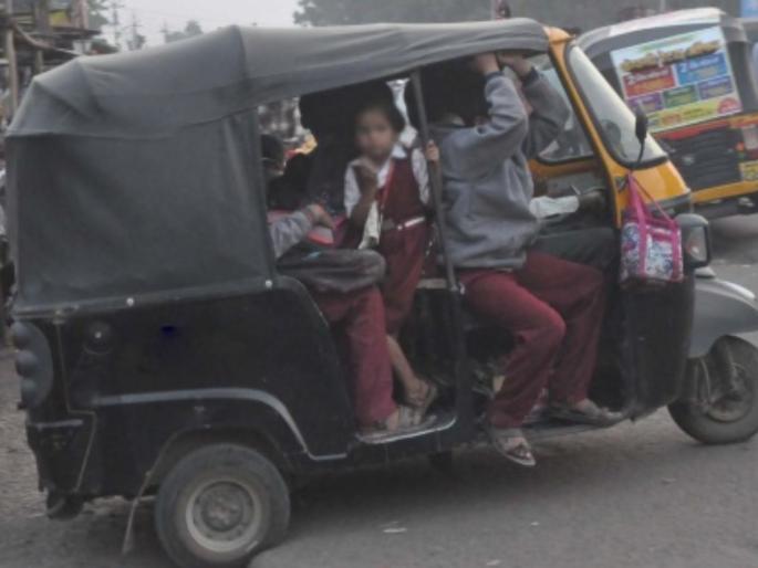 School trip dangerous in mumbai | विद्यार्थांचा शालेचा प्रवास धोक्याचा... School trip dangerous in mumbai | विद्यार्थांचा शालेचा प्रवास धोक्याचा...