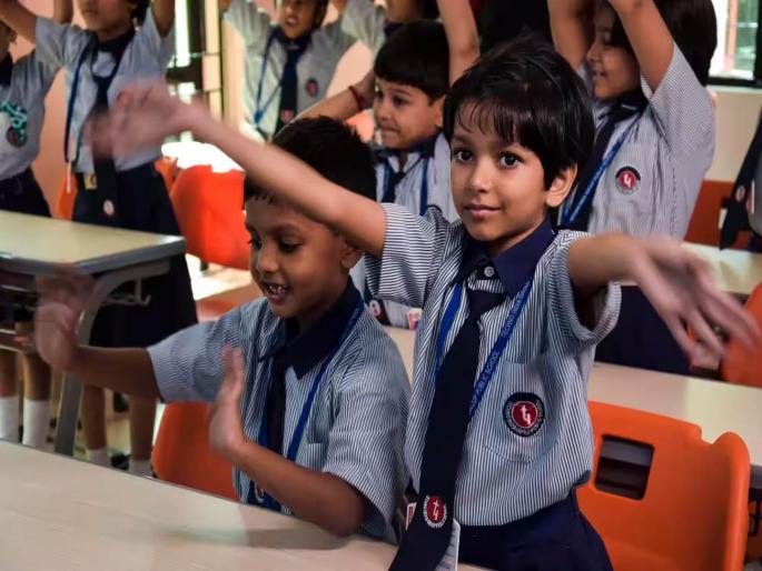 15 thousand schools hanging sword; Department of School Education to create group schools? | १५ हजार शाळांवर टांगती तलवार; शालेय शिक्षण विभाग समूह शाळा तयार करणार? 15 thousand schools hanging sword; Department of School Education to create group schools? | १५ हजार शाळांवर टांगती तलवार; शालेय शिक्षण विभाग समूह शाळा तयार करणार?