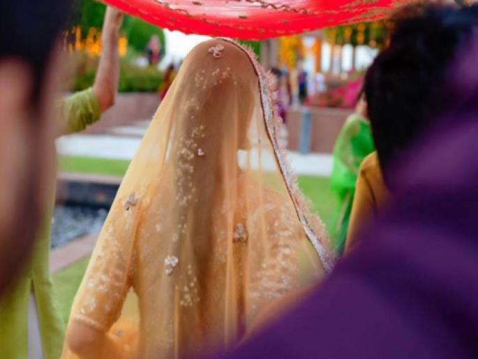 Sridevi's Onscreen daughter Sajal Ahad Mir just married, See Photos Of Her Wedding Ceremony | श्रीदेवीची ऑनस्क्रीन लेक अडकली लग्नबेडीत, पहा तिच्या लग्न सोहळ्याचे फोटो Sridevi's Onscreen daughter Sajal Ahad Mir just married, See Photos Of Her Wedding Ceremony | श्रीदेवीची ऑनस्क्रीन लेक अडकली लग्नबेडीत, पहा तिच्या लग्न सोहळ्याचे फोटो