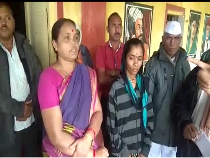 Lockout from Satavadi school for five days: Independence Day is not a flag hoisting | सातेवाडीच्या शाळेला पाच दिवसांपासून कुलूप : स्वातंत्र्यदिनी ध्वजावंदन नाही