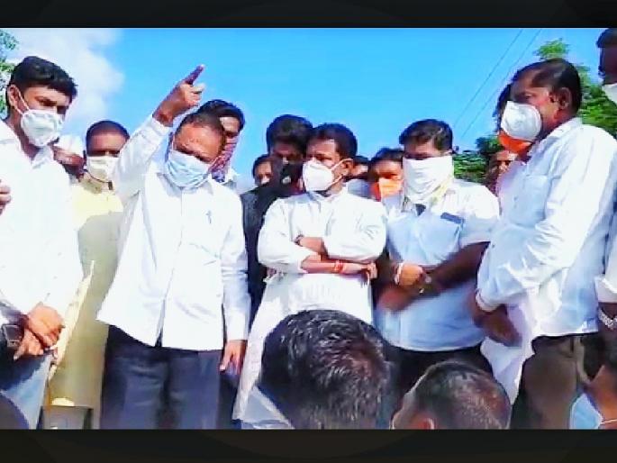 Satish Chavan trying to a mix of NCP activists, while Shirish Boralkars have face splits in BJP | चव्हाण घालताय कार्यकर्त्यांचा मेळ, तर बोराळकरांसमोर दुहीचा घोळ Satish Chavan trying to a mix of NCP activists, while Shirish Boralkars have face splits in BJP | चव्हाण घालताय कार्यकर्त्यांचा मेळ, तर बोराळकरांसमोर दुहीचा घोळ
