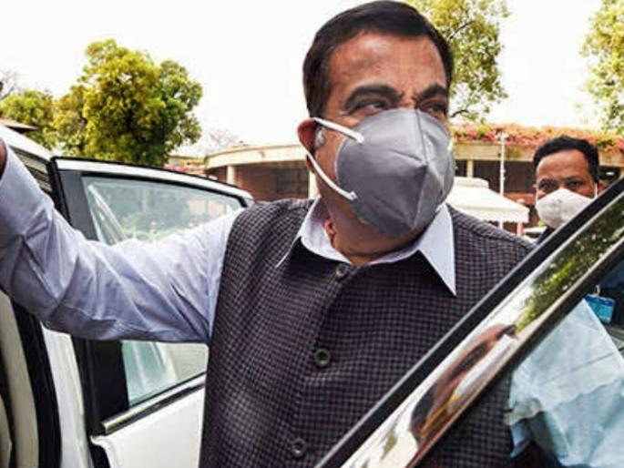 Union Minister Nitin Gadkari's convoy crashed; The driver of the car averted a major disaster | Nitin Gadkari: नितीन गडकरींच्या ताफ्यातील कारला अपघात, मोठा अनर्थ टळला Union Minister Nitin Gadkari's convoy crashed; The driver of the car averted a major disaster | Nitin Gadkari: नितीन गडकरींच्या ताफ्यातील कारला अपघात, मोठा अनर्थ टळला