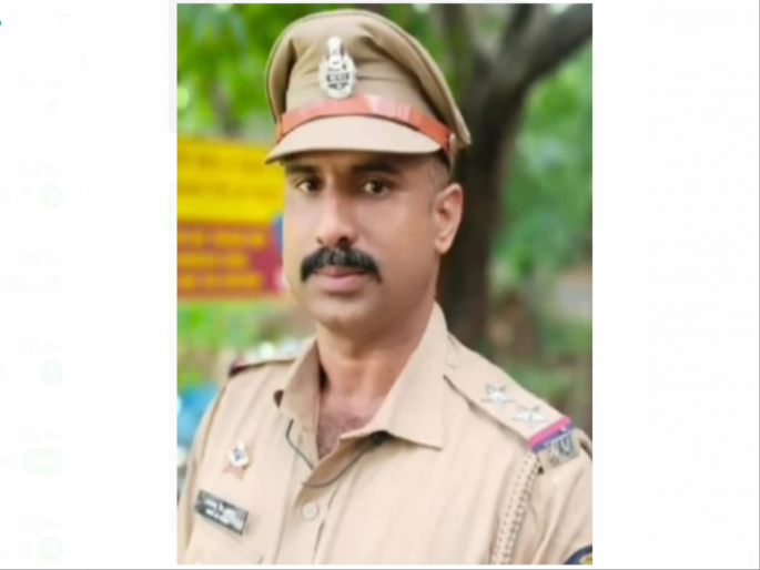 Terrible tractor-car accident; The injured police officer died during treatment | ट्रॅक्टर-कारचा भीषण अपघात; जखमी पाेलिस अधिकाऱ्याचा उपचारादरम्यान मृत्यू Terrible tractor-car accident; The injured police officer died during treatment | ट्रॅक्टर-कारचा भीषण अपघात; जखमी पाेलिस अधिकाऱ्याचा उपचारादरम्यान मृत्यू