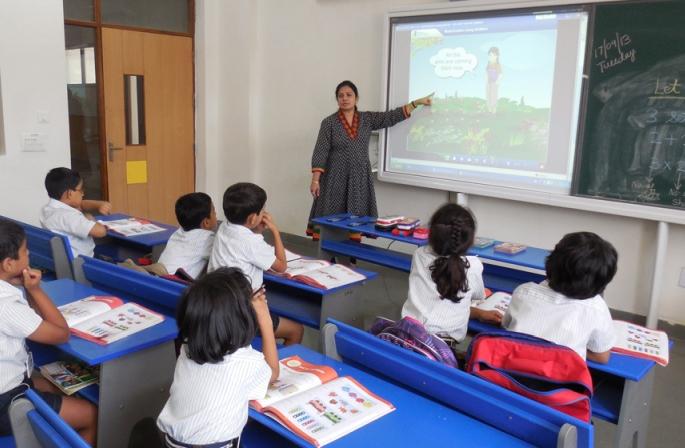Demand for education experts, parents to start school in August in corona | शाळा ऑगस्टपासून सुरू करण्याची शिक्षणतज्ज्ञ, पालकांची मागणी