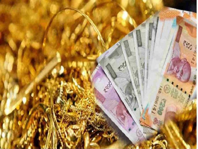 A desperate teacher wrote a letter to the thieves as the theft that happened 3 years ago in Dhulai was not investigated | चोरीचे सोने बिनधास्त वापरा, त्याचे पैसे करून मज्जा करा; हतबल शिक्षकाचं पत्र A desperate teacher wrote a letter to the thieves as the theft that happened 3 years ago in Dhulai was not investigated | चोरीचे सोने बिनधास्त वापरा, त्याचे पैसे करून मज्जा करा; हतबल शिक्षकाचं पत्र