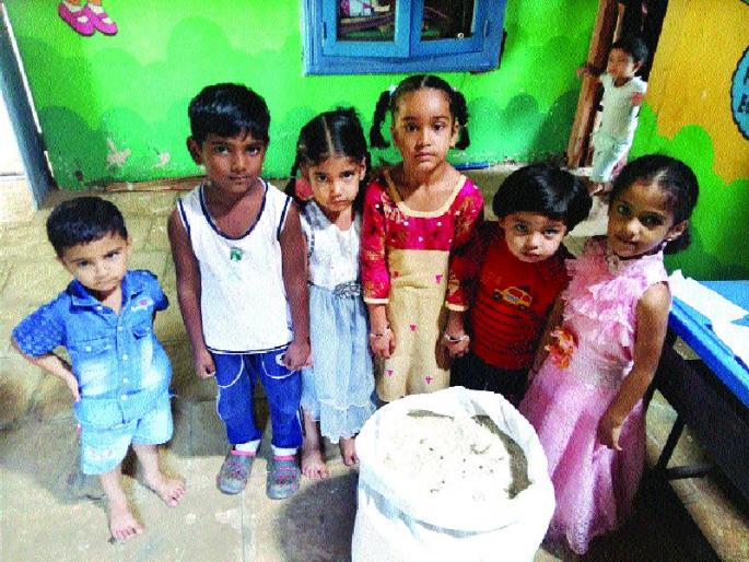 Supply of Rice at Dasgaon Anganwadi | दासगाव अंगणवाडीत निकृष्ट तांदळाचा पुरवठा Supply of Rice at Dasgaon Anganwadi | दासगाव अंगणवाडीत निकृष्ट तांदळाचा पुरवठा