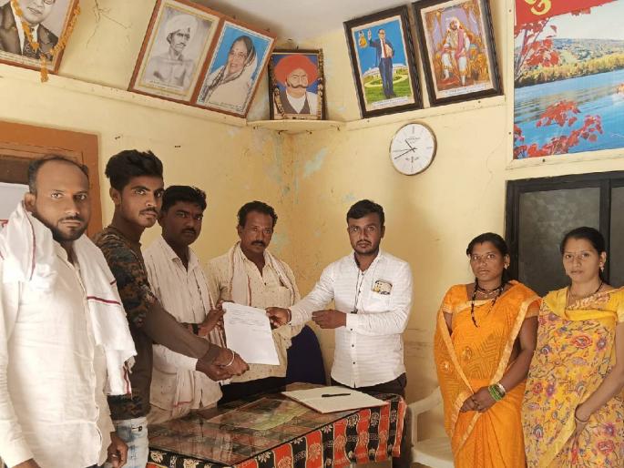 Leaders are also barred from Tarwadi village | तरवाडी गावातही मराठा आरक्षण मिळेपर्यंत नेत्यांना प्रवेशबंदी  Leaders are also barred from Tarwadi village | तरवाडी गावातही मराठा आरक्षण मिळेपर्यंत नेत्यांना प्रवेशबंदी