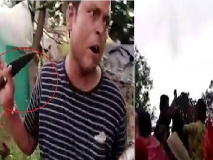 Illegal liquor seller beaten by women in gondia | नवरात्रौत्सवात महिलांचा दुर्गावतार ! चाकू उगारणाऱ्या दारू विक्रेत्याला महिलांनी दिला चोप Illegal liquor seller beaten by women in gondia | नवरात्रौत्सवात महिलांचा दुर्गावतार ! चाकू उगारणाऱ्या दारू विक्रेत्याला महिलांनी दिला चोप