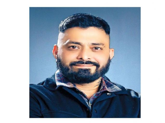 All persons whom associated with Ajit Parse on police 'radar'; Cyber cell is conducting 'search operation' of mobiles, laptops, computers | अजित पारसेसोबतचे सगळे पोलिसांच्या ‘रडार’वर; मोबाईल, लॅपटॉप, संगणकांचे ‘सर्च ऑपरेशन’ All persons whom associated with Ajit Parse on police 'radar'; Cyber cell is conducting 'search operation' of mobiles, laptops, computers | अजित पारसेसोबतचे सगळे पोलिसांच्या ‘रडार’वर; मोबाईल, लॅपटॉप, संगणकांचे ‘सर्च ऑपरेशन’