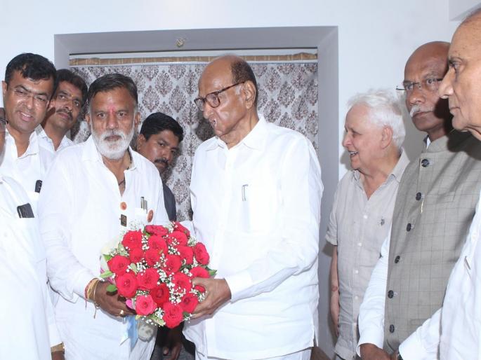It is only because of Sharad Pawar that I got the nomination - Rajabhau Waje | शरद पवारांमुळेच मला उमेदवारी मिळाली - राजाभाऊ वाजे It is only because of Sharad Pawar that I got the nomination - Rajabhau Waje | शरद पवारांमुळेच मला उमेदवारी मिळाली - राजाभाऊ वाजे