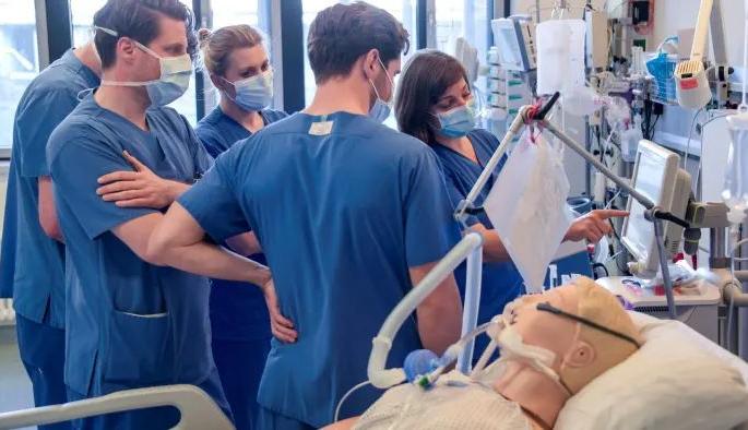 Study on sewage in Germany to prevent a second wave | दुसरी लाट टाळण्यासाठी जर्मनीत सांडपाण्यावर अभ्यास Study on sewage in Germany to prevent a second wave | दुसरी लाट टाळण्यासाठी जर्मनीत सांडपाण्यावर अभ्यास