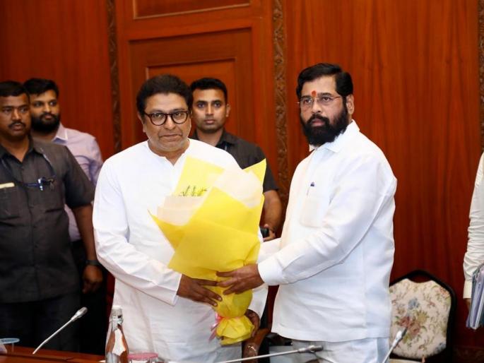 Raj Thackeray met Chief Minister Eknath Shinde on Worli BDD Chawl issue, politics behind Aditya Thackeray's constituency | आदित्य ठाकरेंना शह? राज ठाकरे वरळीच्या प्रश्नांवरून मुख्यमंत्री एकनाथ शिंदेंच्या भेटीला Raj Thackeray met Chief Minister Eknath Shinde on Worli BDD Chawl issue, politics behind Aditya Thackeray's constituency | आदित्य ठाकरेंना शह? राज ठाकरे वरळीच्या प्रश्नांवरून मुख्यमंत्री एकनाथ शिंदेंच्या भेटीला