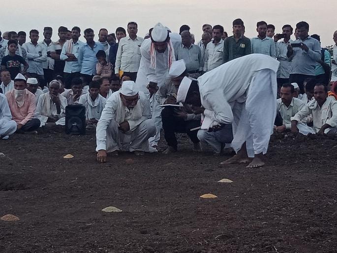 A big prediction of Bhendval in Lok Sabha elections, maximum rainfall in August and heavy rainfall in September as well | भारताची संरक्षण व्यवस्था अन् आर्थिक परिस्थिती मजबूत राहील; भेंडवळचं भाकीत A big prediction of Bhendval in Lok Sabha elections, maximum rainfall in August and heavy rainfall in September as well | भारताची संरक्षण व्यवस्था अन् आर्थिक परिस्थिती मजबूत राहील; भेंडवळचं भाकीत