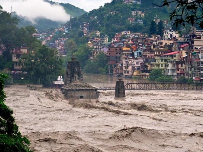 Heavy rains in Uttarakhand, Himachal and Delhi; Most of the rivers including the Yamuna overflowed | उत्तराखंड, हिमाचल अन् दिल्लीत पावसाचे थैमान; यमुनेसह बहुतेक नद्यांना उधाण, अनेकांचा मृत्यू Heavy rains in Uttarakhand, Himachal and Delhi; Most of the rivers including the Yamuna overflowed | उत्तराखंड, हिमाचल अन् दिल्लीत पावसाचे थैमान; यमुनेसह बहुतेक नद्यांना उधाण, अनेकांचा मृत्यू
