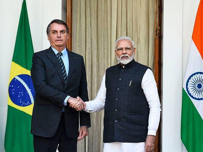 Brazil President Jair Bolsonaro asked prime minister modi to expedite a shipment of corona vaccine | चिनी कोरोना लस अयशस्वी ठरल्याने ब्राझीलमध्ये घबराट; बोलसेनारो सरकारने घेतली भारताकडे धाव Brazil President Jair Bolsonaro asked prime minister modi to expedite a shipment of corona vaccine | चिनी कोरोना लस अयशस्वी ठरल्याने ब्राझीलमध्ये घबराट; बोलसेनारो सरकारने घेतली भारताकडे धाव