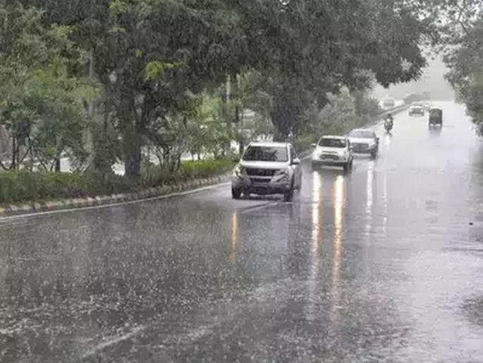 In the thunder of the clouds, the city of Satara, Phaltan in rain | ढगांच्या गडगडाटात सातारा शहर, फलटणला वळवाने झोडपले In the thunder of the clouds, the city of Satara, Phaltan in rain | ढगांच्या गडगडाटात सातारा शहर, फलटणला वळवाने झोडपले