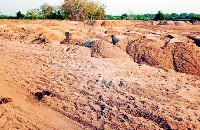 The 'target' of secondary mineral revenue collection exceeds the 'March end' | ‘मार्च एन्ड’ पूर्वीच गौण खनिज महसूल वसुलीचे ‘टार्गेट’ ओलांडले