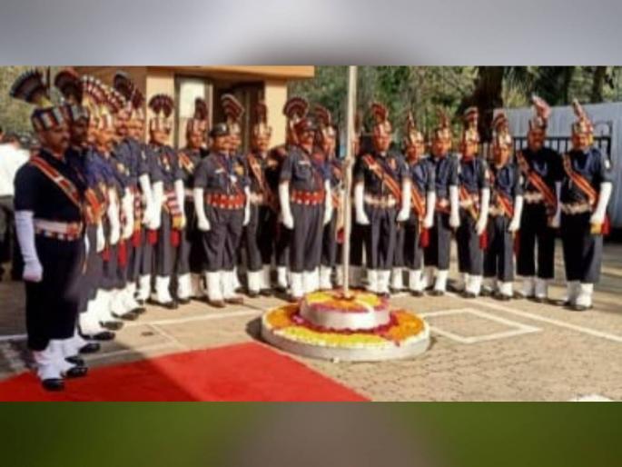 Hike in Salary of Security Guards for 12 organizations in Maharashtra | राज्यातील सुरक्षा रक्षकांच्या वेतनामध्ये वाढ, १२ मंडळांसाठी वेतनवाढ लागू Hike in Salary of Security Guards for 12 organizations in Maharashtra | राज्यातील सुरक्षा रक्षकांच्या वेतनामध्ये वाढ, १२ मंडळांसाठी वेतनवाढ लागू