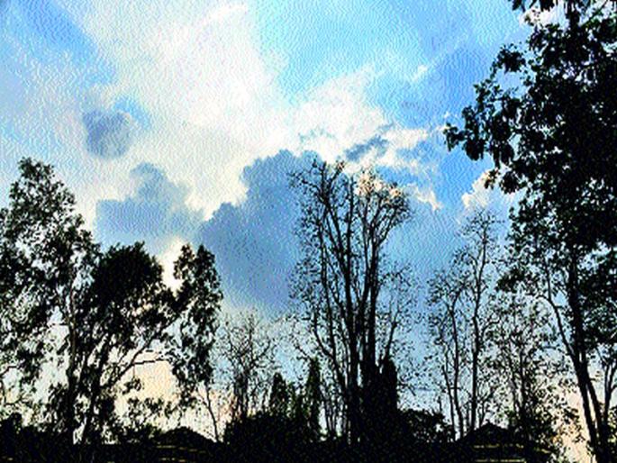 The result of 'Oki' storm; Increase in temperature in the temperature of the city: | ‘ओखी’ वादळाचा परिणाम; शहरावर दाटले ढगकिमान तपमानात वाढ : The result of 'Oki' storm; Increase in temperature in the temperature of the city: | ‘ओखी’ वादळाचा परिणाम; शहरावर दाटले ढगकिमान तपमानात वाढ :