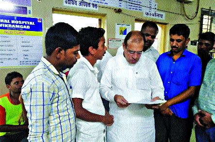 Adivasi student died due to administration negligence | आदिवासी विद्यार्थ्याचा गेला प्रशासनाच्या बेफिकिरीने बळी Adivasi student died due to administration negligence | आदिवासी विद्यार्थ्याचा गेला प्रशासनाच्या बेफिकिरीने बळी