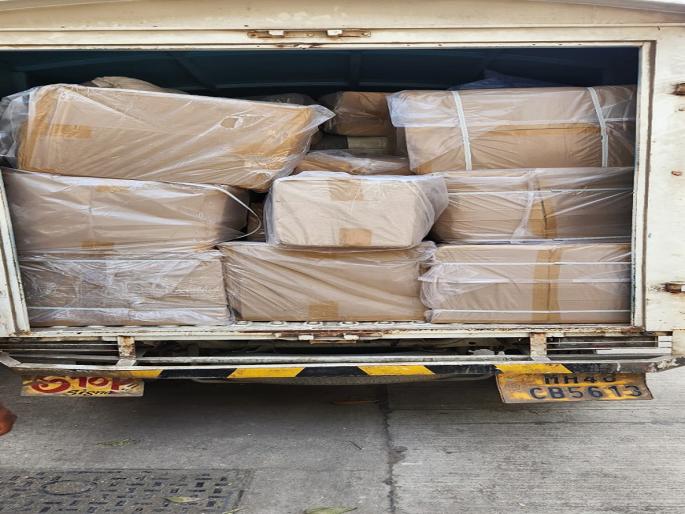 Adulterated Gutkha worth lakhs seized in Dahisar | दहिसरमध्ये लाखोंचा भेसळयुक्त गुटखा पकडला Adulterated Gutkha worth lakhs seized in Dahisar | दहिसरमध्ये लाखोंचा भेसळयुक्त गुटखा पकडला