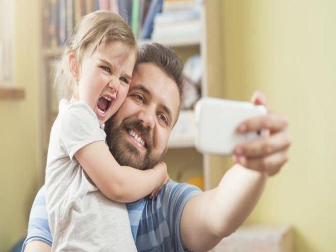 alarming trend of parents posting child pictures online survey | आपल्या मुलांचे फोटो सोशल मीडियावर शेअर करताय? वेळीच सावध व्हा! alarming trend of parents posting child pictures online survey | आपल्या मुलांचे फोटो सोशल मीडियावर शेअर करताय? वेळीच सावध व्हा!