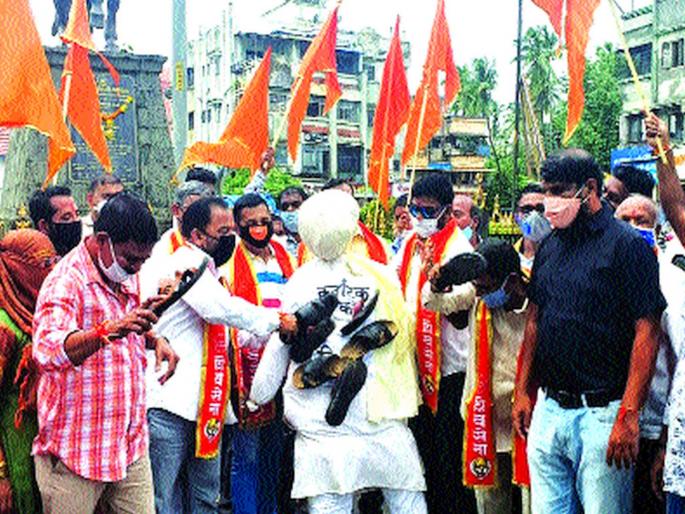 Protests against the Karnataka government; Agitations in Raigad, Navi Mumbai | कर्नाटक सरकारच्या निषेधार्थ निदर्शने; रायगड, नवी मुंबईत आंदोलने Protests against the Karnataka government; Agitations in Raigad, Navi Mumbai | कर्नाटक सरकारच्या निषेधार्थ निदर्शने; रायगड, नवी मुंबईत आंदोलने