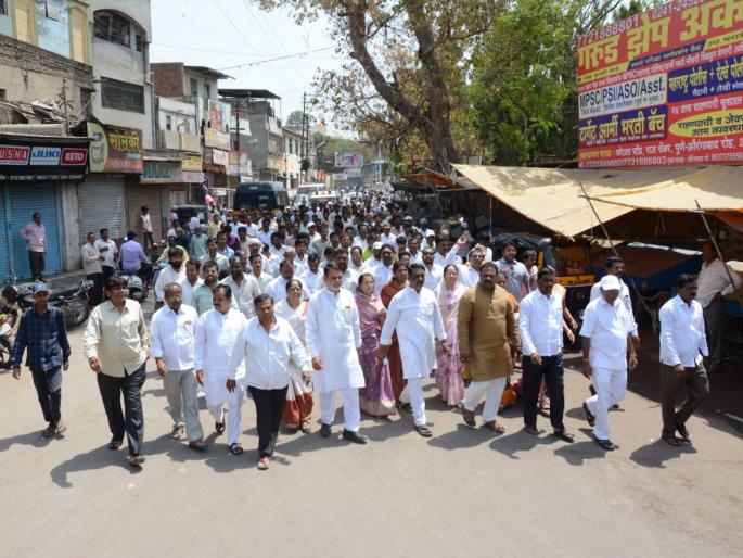 Kedgaon closed the district in protest of the double murder | केडगाव दुहेरी हत्याकांड निषेधार्थ जिल्हाभर बंद Kedgaon closed the district in protest of the double murder | केडगाव दुहेरी हत्याकांड निषेधार्थ जिल्हाभर बंद