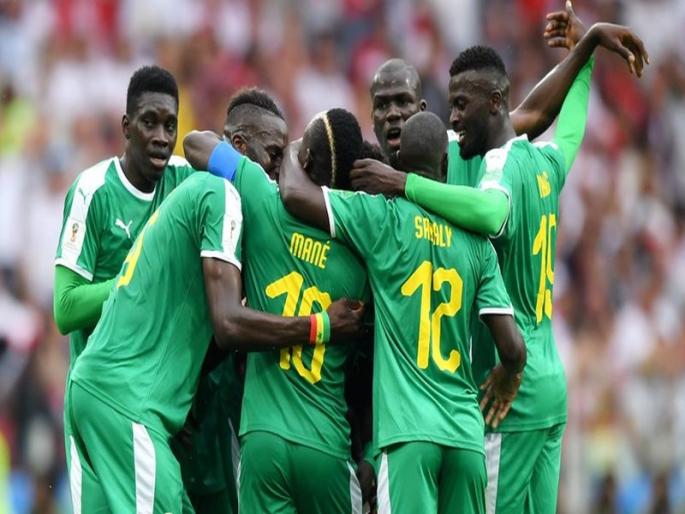 FIFA World Cup 2018: Senegal crashed Poland; 2-1 win | FIFA World Cup 2018: सेनेगलला पोलंडला धक्का; 2-1 असा मिळवला विजय FIFA World Cup 2018: Senegal crashed Poland; 2-1 win | FIFA World Cup 2018: सेनेगलला पोलंडला धक्का; 2-1 असा मिळवला विजय