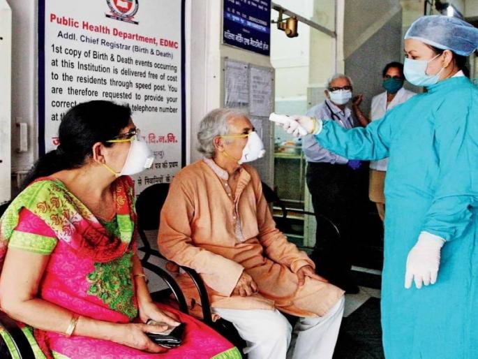 Senior citizens will be quarantined at home | ज्येष्ठ नागरिकांना घरातच क्वारंटाइन करणार